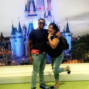 Meet your Posher, Ambar